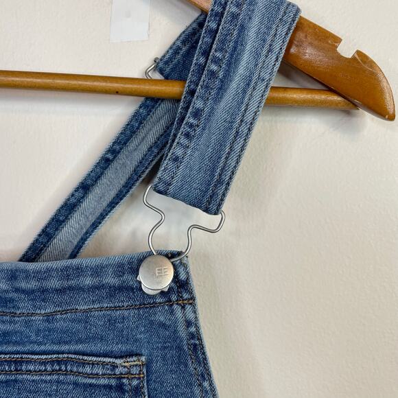 Evereve Stretch Denim Wide Leg Cropped Crop Bib Overalls Raw Hem Jean womens 30 - Picture 7 of 16